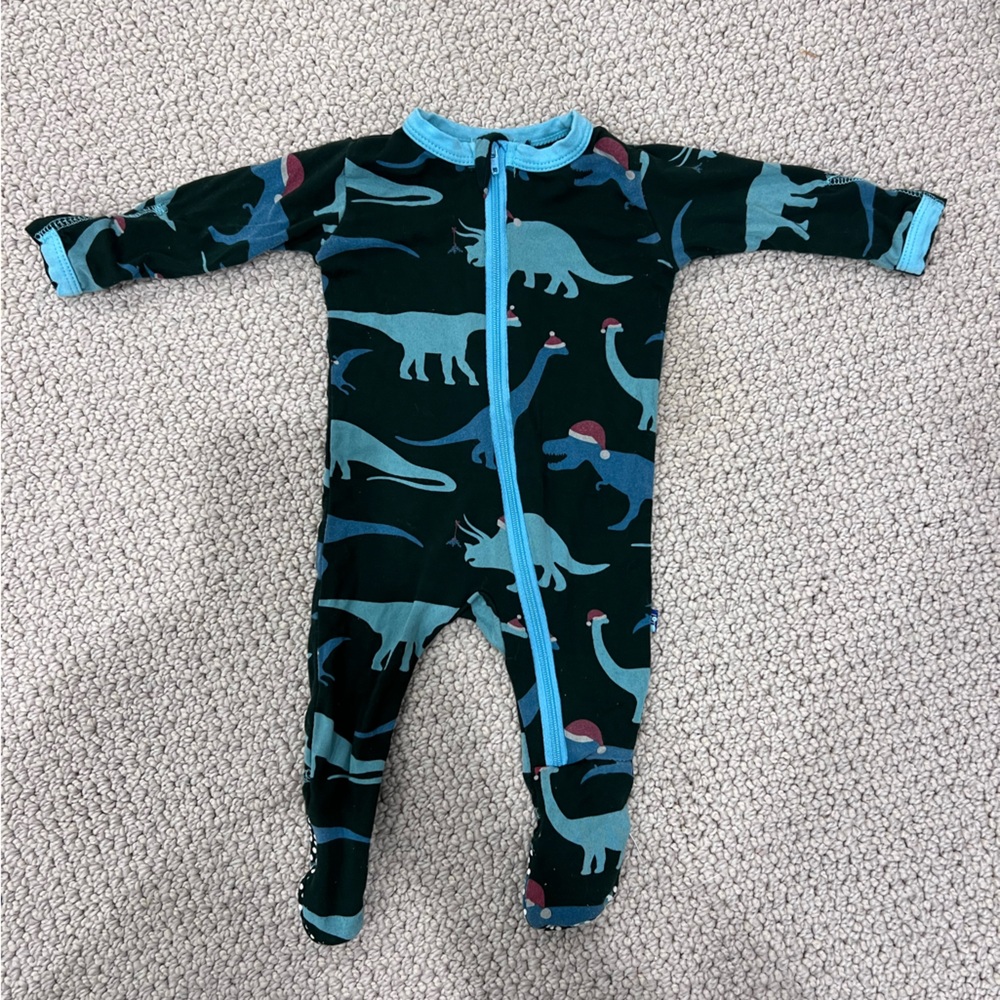 Kickee Pants Bamboo Footie with Zipper - Santa Dinos